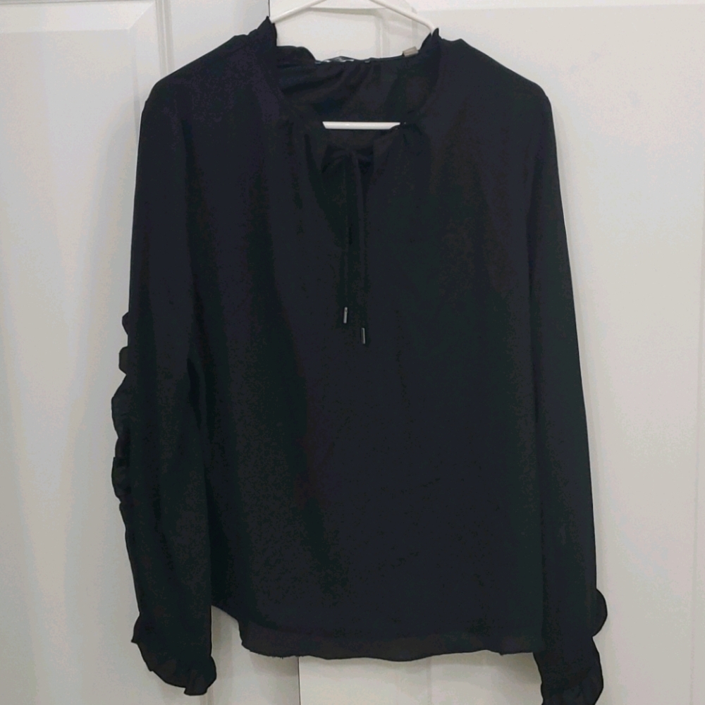 T Tahari Black Blouse
